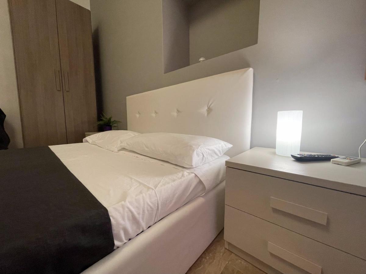 Sleepy Max Hotel Roma Exterior foto